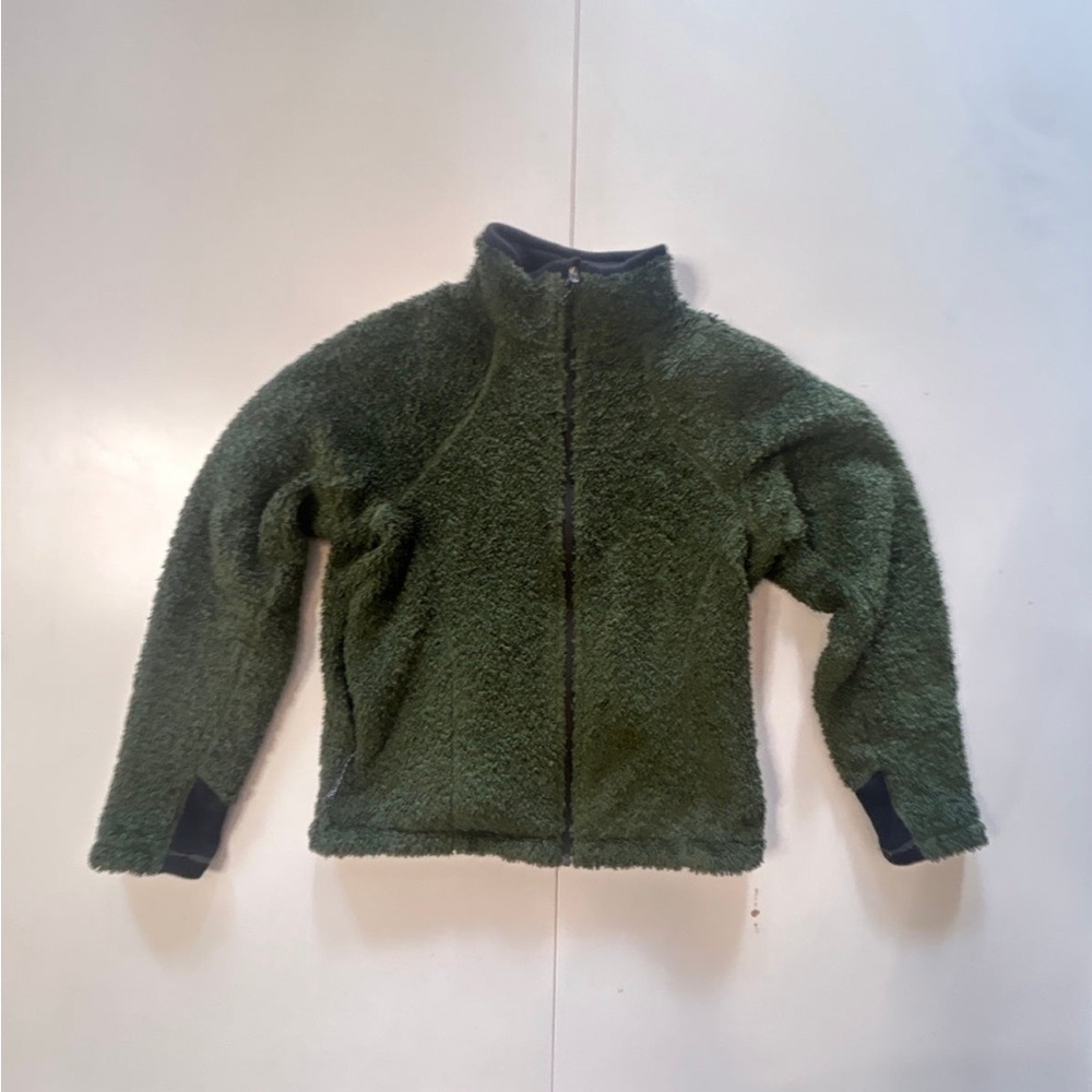 Mountain hardware pile jacket